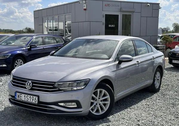 Volkswagen Passat cena 77900 przebieg: 124800, rok produkcji 2020 z Wojkowice małe 232